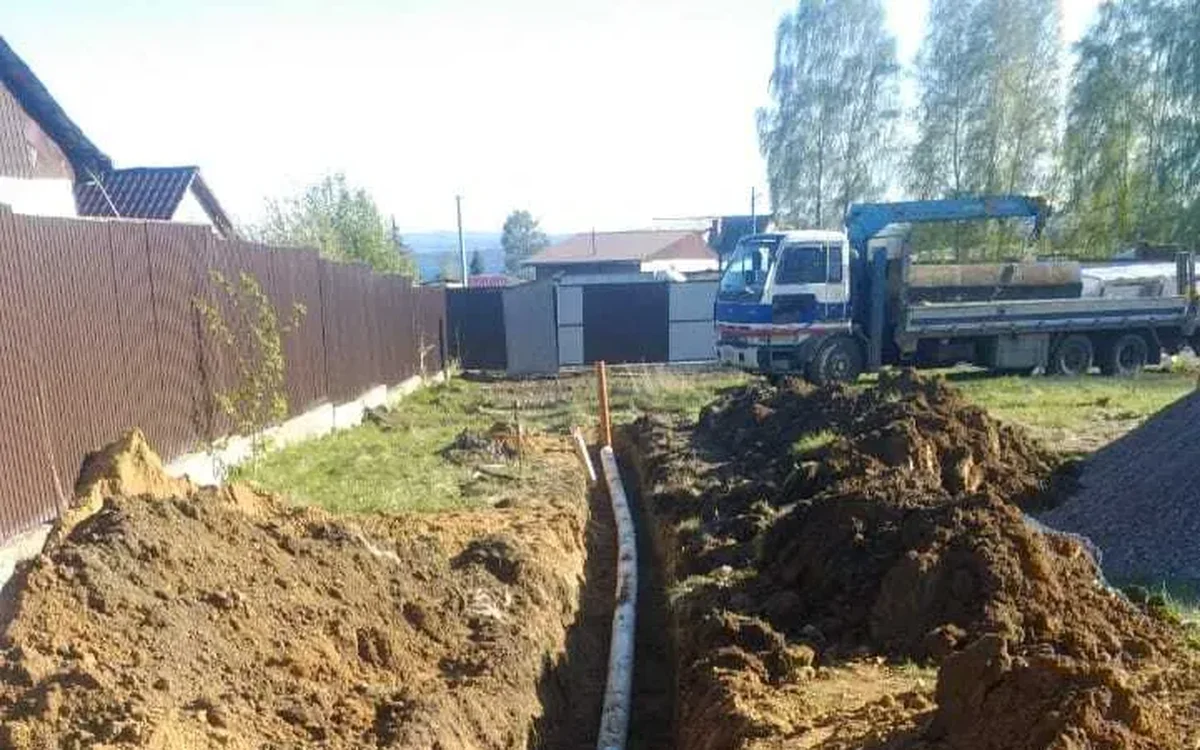 Скважина 52 м, кессон и разводка на 4 постройки, Патроны Парк, Байкальский тракт